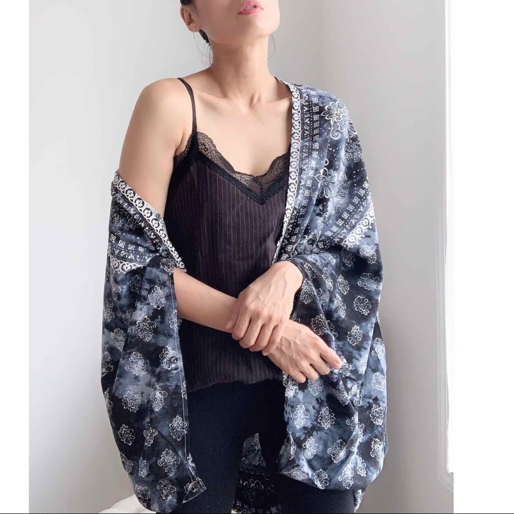 BOHO BATIK TIE DYE WITH BATWING SLEEVES CAPE KIMONO - Picture 1 of 7